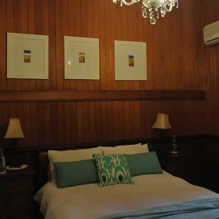 Wiss House Bed & Breakfast Kalbar Bagian luar foto