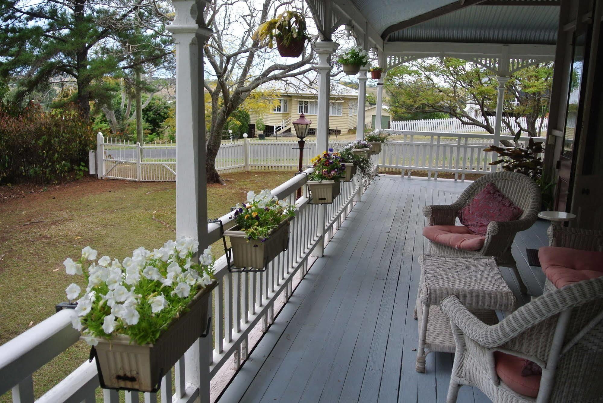 Wiss House Bed & Breakfast Kalbar Bagian luar foto